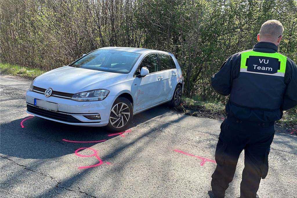 Schwerer Verkehrsunfall an der A2-Ausfahrt zur Gelsenkirchener Straße in Herten-Süd am 03.04.2025.