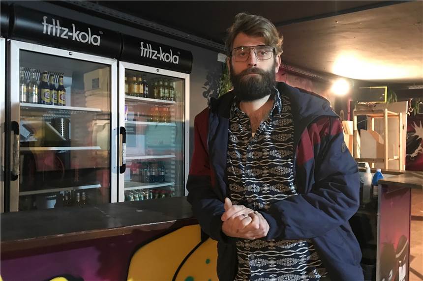 Beliebter Dortmunder Club stellt auf 2G-Regel um Schwere Entscheidung, sichere Variante: Sebastian Noetzel erklärt die Umstellung auf 2G im Silent Sinners.