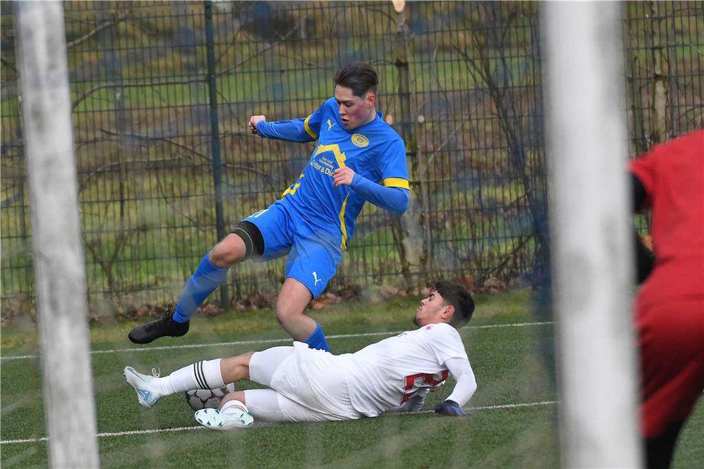 Schwerin (blau) - SV Brackel