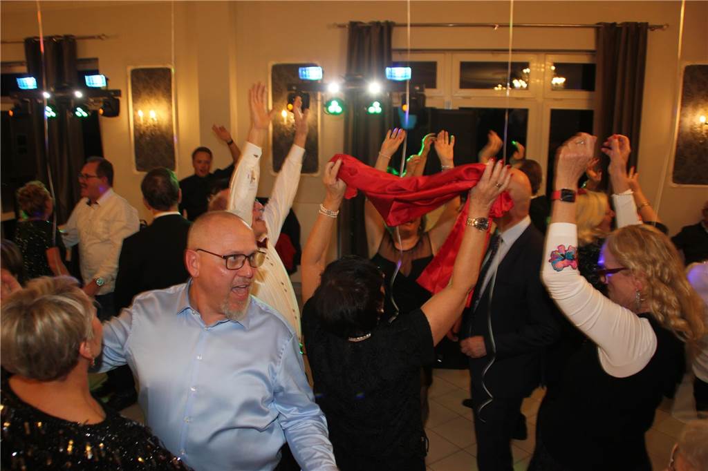 Tanzende Menschen