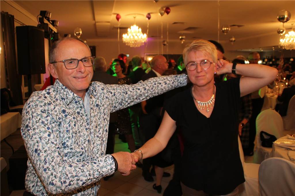Tanzende Menschen