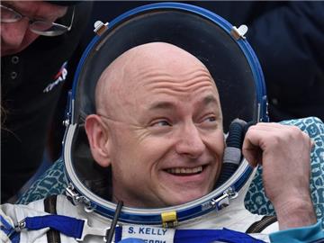 Scott Kelly am 2. März nach seiner Rückkehr von der ISS. Foto: Kirill Kudryavtsev