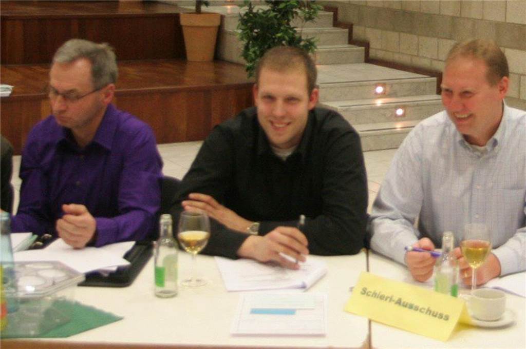 JSG Westfalen geht an den Start: Fast 60 Trainer im Einsatz Sebastian Elberg (M.) ist der Vorsitzende der Jugendspielgemeinschaft.