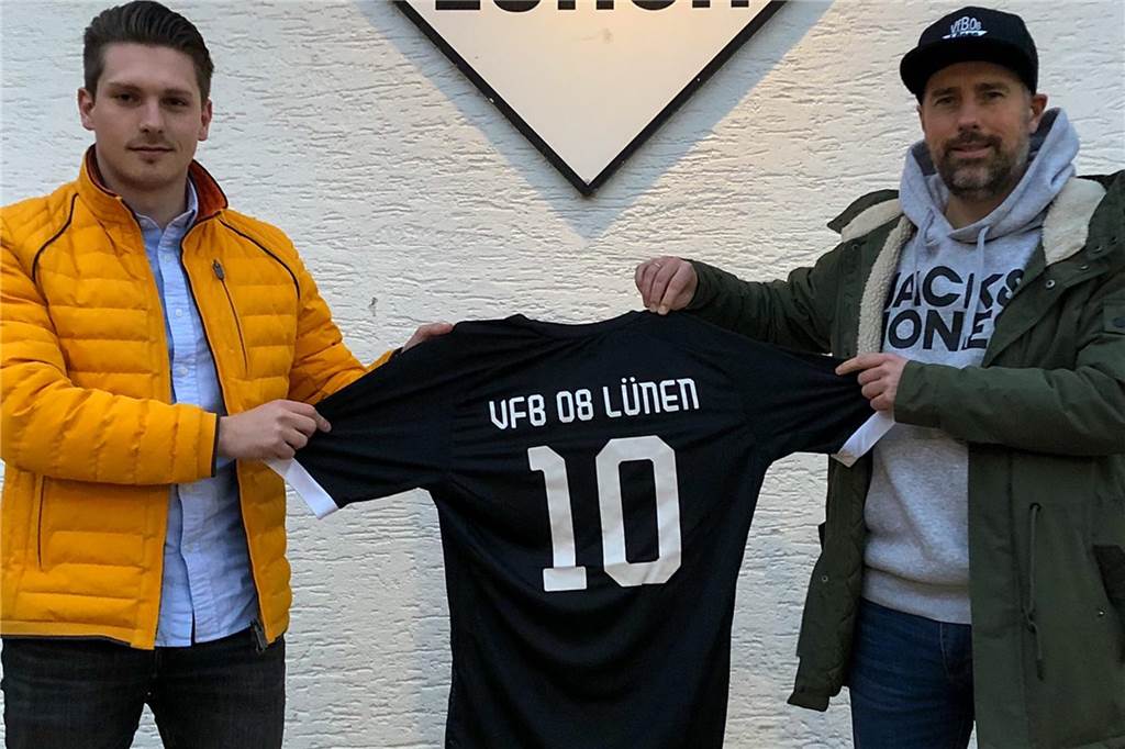 VfB Lünen holt Quartett von einem Lüner Nachbarn - und verliert den nächsten Spieler Sebastian Pommerin (l.) soll Co-Trainer Daniel Skubich und dem VfB Lünen seine Leader-Qualitäten zeigen.