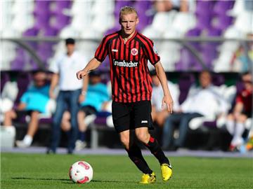 Sebastian Rode fällt wegen einer Mandelentzündung aus . Foto: Thomas Eisenhuth
