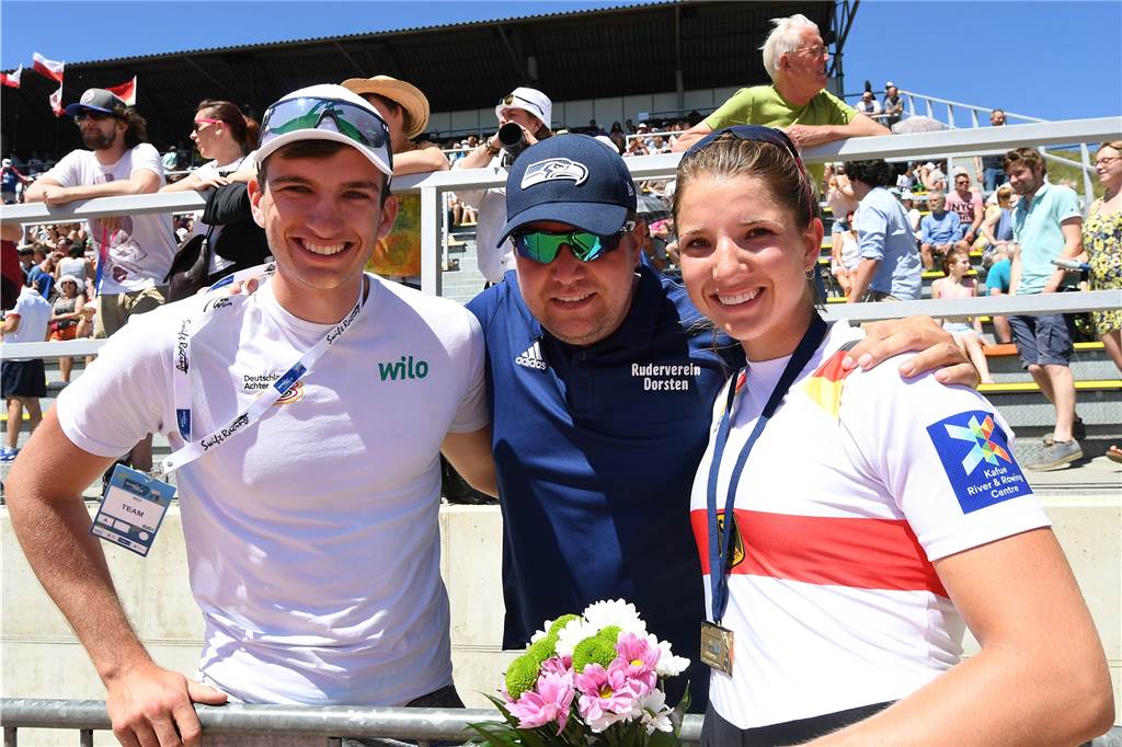 Christopher Reinhardts Dorstener Trainer erlebte eine Achterbahnfahrt der Gefühle Sebastian Schmelzer (M.) mit Christopher Reinhardt und dessen Schwester Charlotte bei der Europameisterschaft 2017.
