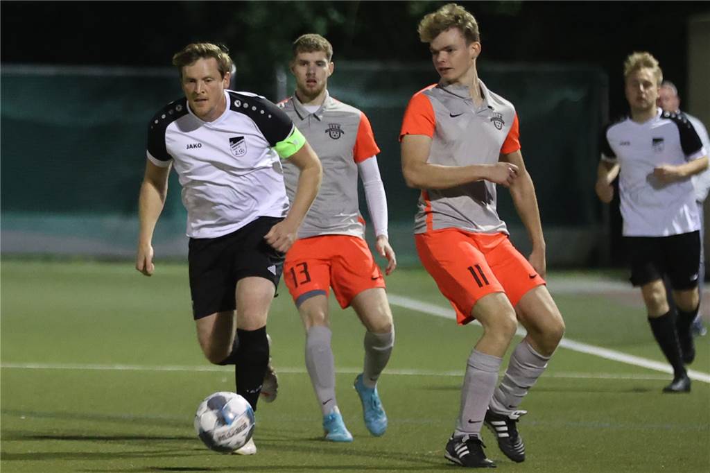 Interner Neuzugang überzeugt Janis Leenders beim Werner SC II Sebastian Timpte (r.) gehört zu den Stammspielern beim Werner SC II.