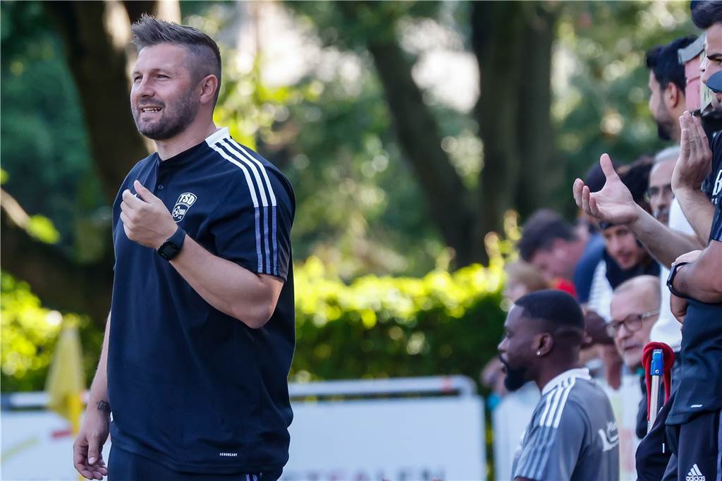 Nächster Trainerwechsel in Dortmund: Türkspor trennt sich von Orhan Özkara Sebastian Tyrala könnte als Trainer auf die Bank von Türkspor Dortmund zurückkehren.