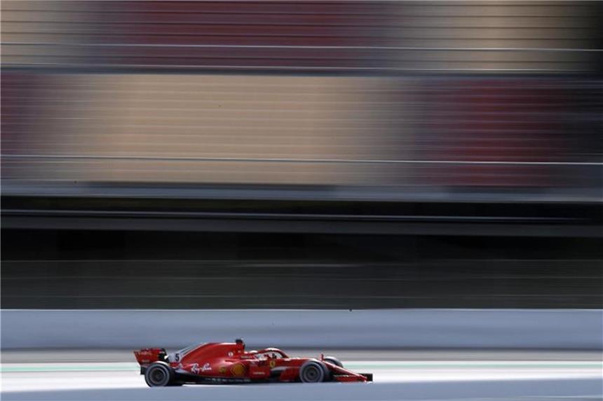 Vettel sichert sich an seinem letzten Testtag die Bestzeit Sebastian Vettel fuhr in seinem Ferrair am Schlusstag auf dem Circuit de Catalunya die schnellste Zeit. Foto: Manu Fernandez