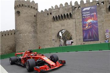 Sebastian Vettel muss sich beim Qualifying in Baku auf starke Konkurrenz gefasst machen. Foto: Luca Bruno