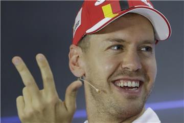 Sebastian Vettel testet auf dem Circuit de Catalunya seinen neuen Ferrari. Foto: Luca Bruno/AP