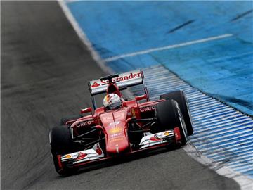 Sebastian Vettel war im Ferrari schnell unterwegs. Foto: Peter Steffen