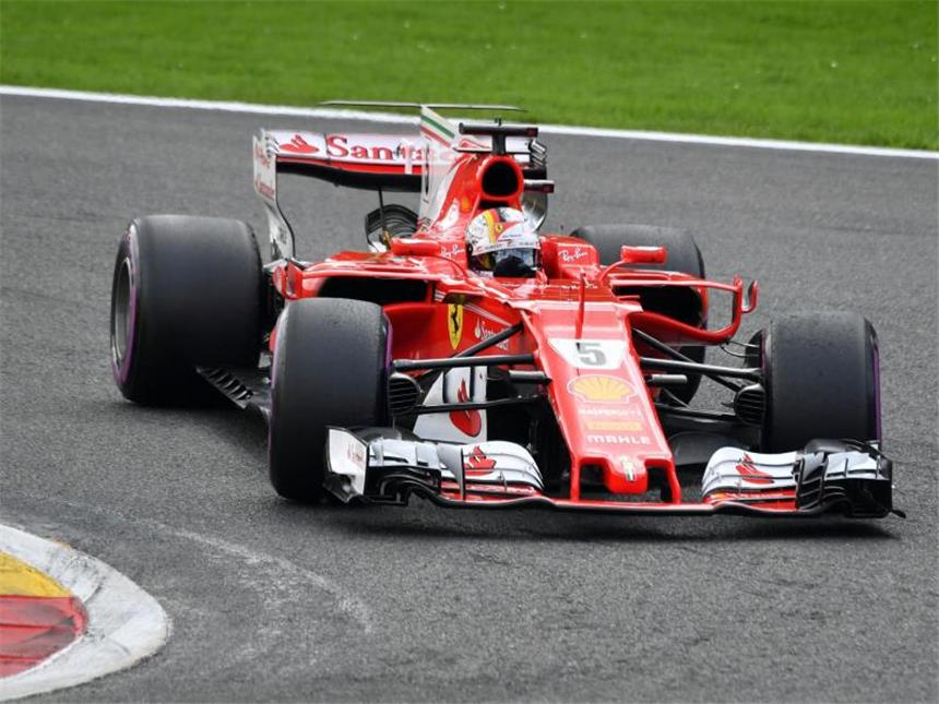 Auftrieb vor Ferrari-Heimspiel - Vettel furchtlos Sebastian Vettel will die Ferrari-Fans in Monza jubeln lassen. Foto: Geert Vanden Wijngaert
