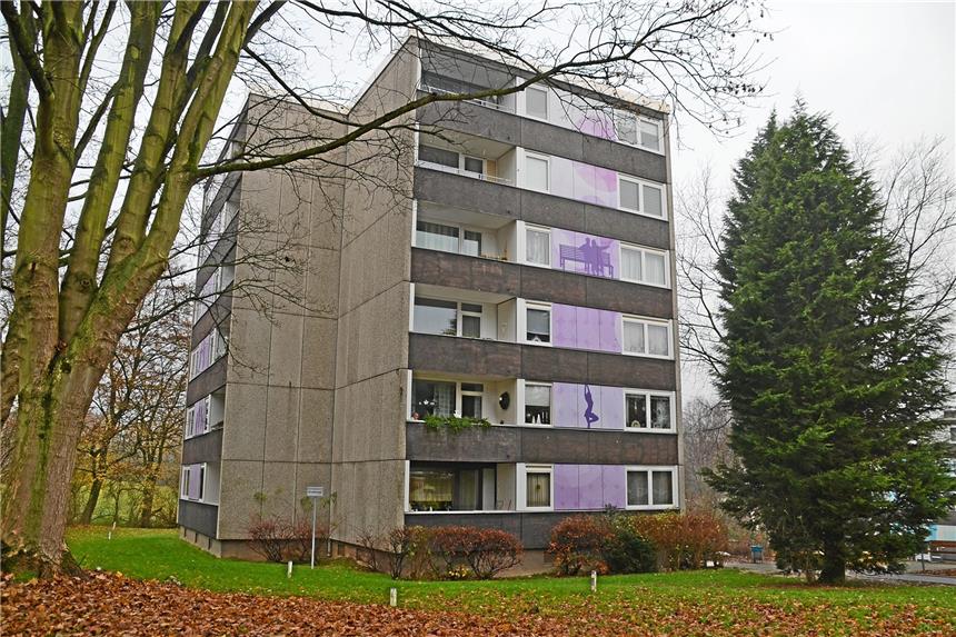 Heizungen in Mehrfamilienhaus bleiben seit Monaten kalt Sechs Geschosse, 18 Wohnungen – die Hälfte davon ist seit Beginn der Heizperiode kalt.