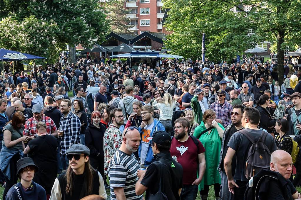 Sechs Ska-Bands spielten. Headliner war die 8'6 Crew aus Paris.
