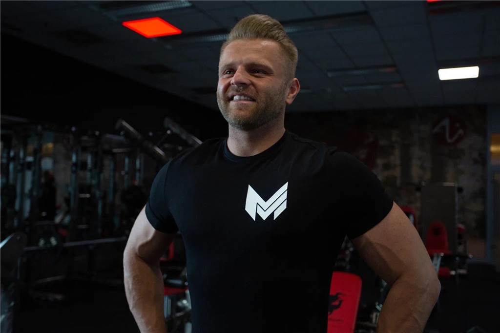 Mario Sienczak im Fitnessstudio.