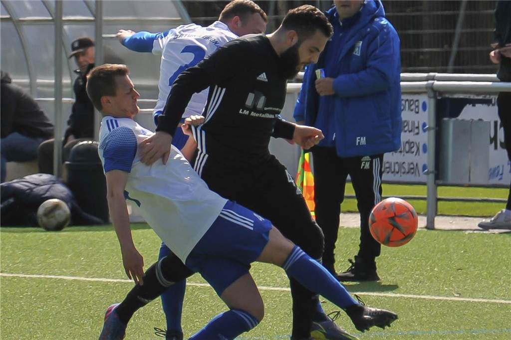 „Zwei, die man nicht ablehnen kann.“ Sedat Semer (M) kehrt zum TSV Ahaus zurück.