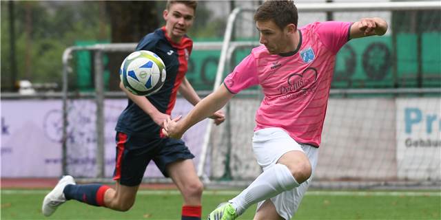 Sechs Spiele, fast 100 Fotos - Impressionen vom sechsten Spieltag zum Durchklicken