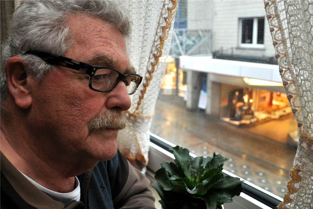 Seit 1979 lebt Werner mit seiner Frau Rita über der Weinhandlung Hilgering. Von seinem Küchenfenster hat er einen perfekten Blick auf Dortmunds Einkaufsstraße.