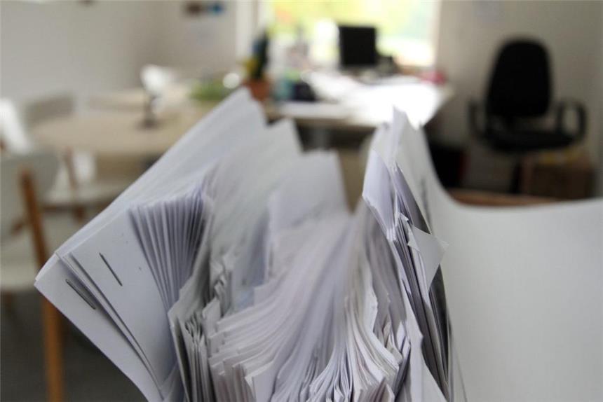 Land übernimmt Teil der Mehrkosten Seit August bekommen Asylbewerber mehr Geld.
