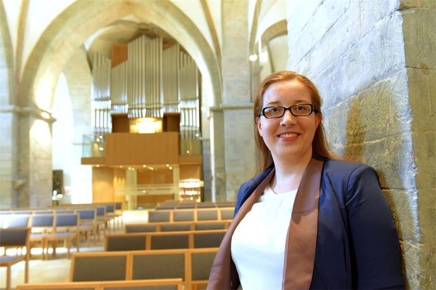 Die neue Kantorin von St. Viktor stellt sich vor Seit dem 1 August 2016 arbeitet Clara Ernst für die Evangelische Kirche in Schwte als Kantorin.