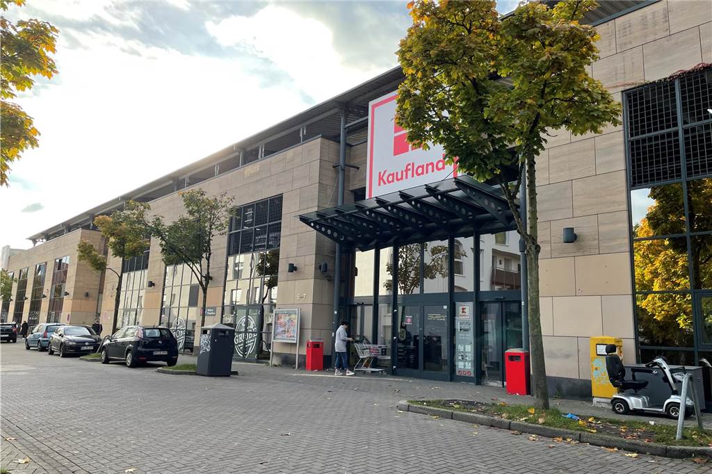 Kaufland-Aus in Mengede: Kunden werden vor allem die Angebote vermissen Haupteingang des Kauflands in Mengede