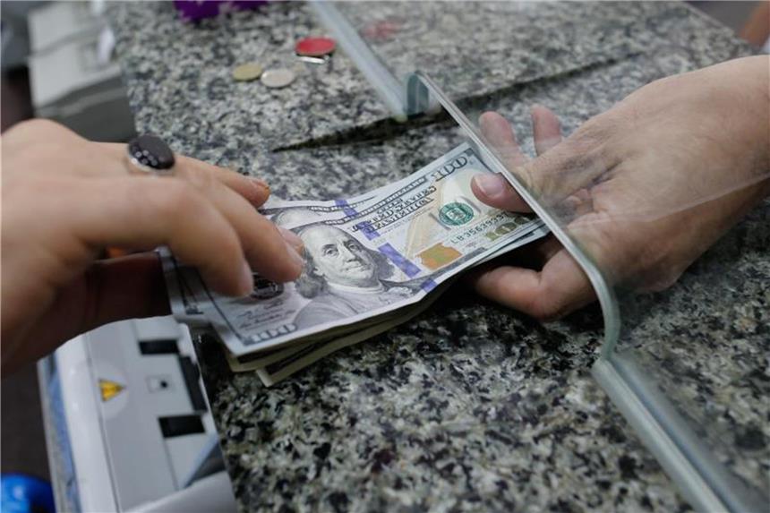 Türkische Währung stürzt ab Seit geraumer Zeit fällt der Kurs der Lira stark. Foto: Sedat Suna/EPA