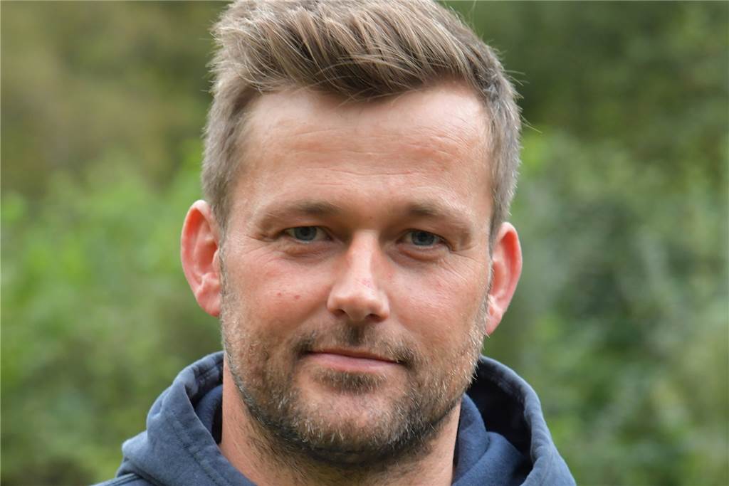 SV Lünen weiter zum Nichtstun verdammt – Ungewisse Zukunft beim Zweitligisten Seit Mitte des vergangenen Jahres ist Daniel Mennes Cheftrainer bei den Wasserballern.
