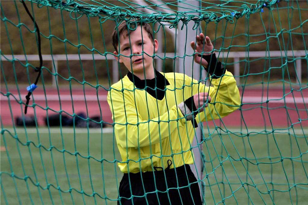 Seit Oktober ist der erst 15-jährige Castrop-Rauxeler Gianluca Mücke (Arminia Ickern) Schiedsrichter.