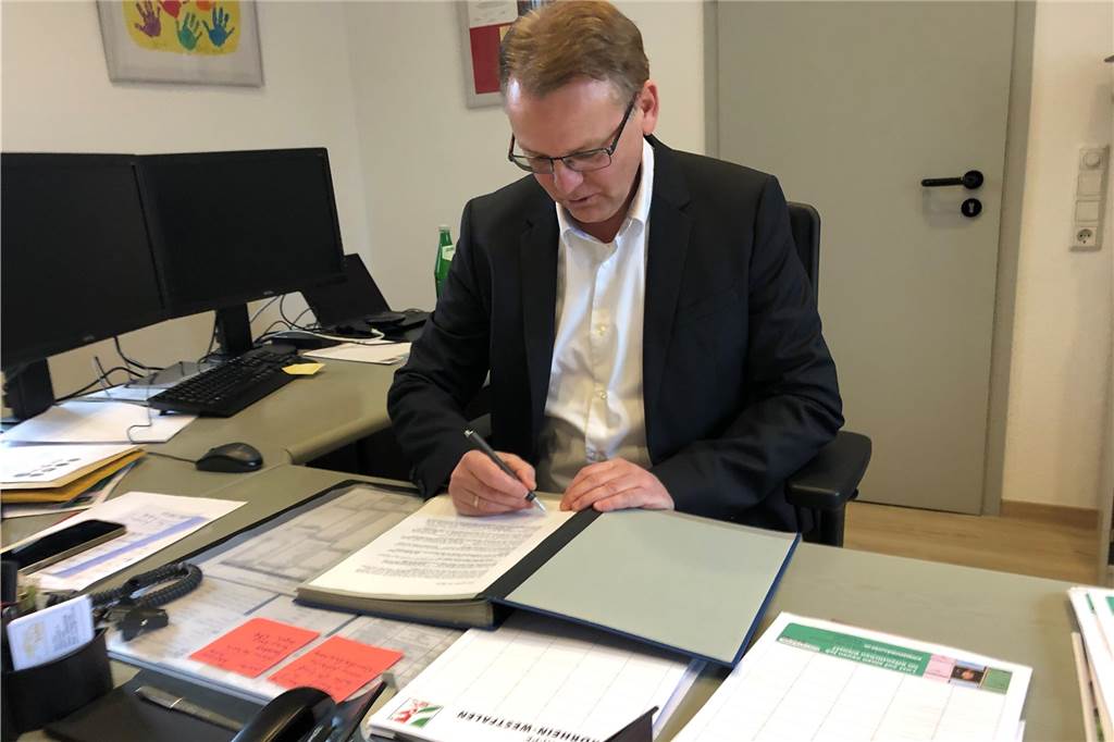 Selms Bürgermeister Thomas Orlowski ist überrascht über die vielen Anfragen der CDU-Fraktion.