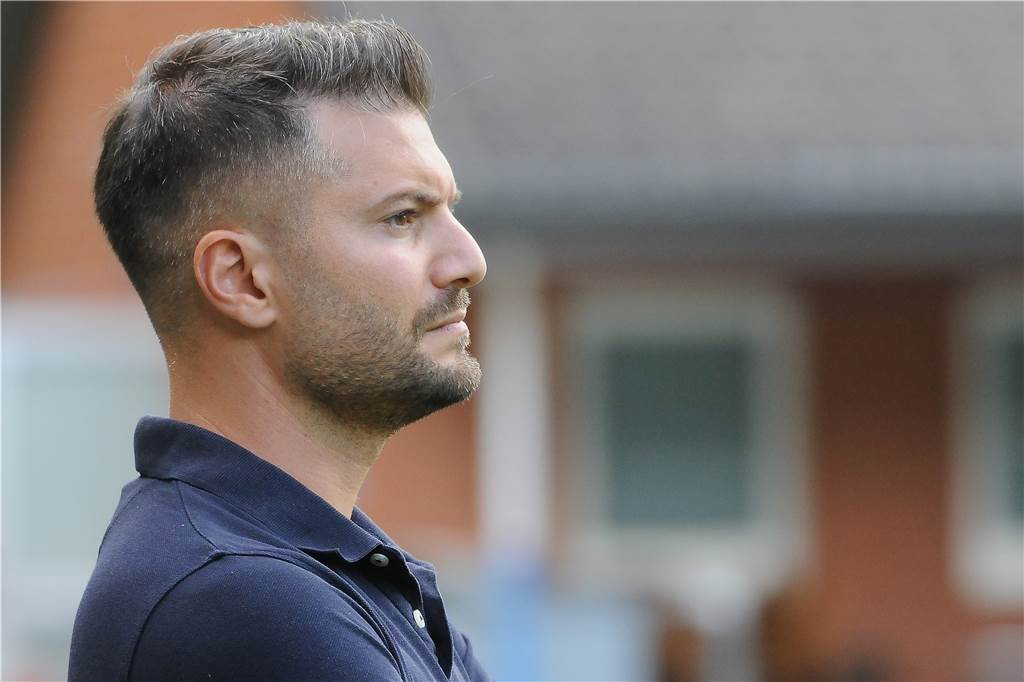 Die Erben des Goldenen Jahrgangs bei Wacker Obercastrop haben schon Qualitäten Sencer Özbek, der neue C-Junioren-Trainer beim SV Wacker Obercastrop.