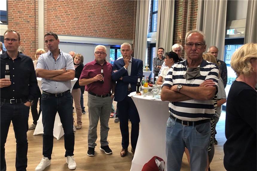 Der Ticker zur Kommunalwahl in Olfen zum Nachlesen: Sendermann gewinnt deutlich Sendermann ist wiedergewählt. Er hat 81,49 Prozent der Stimmen geholt.