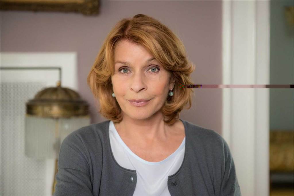 Senta Berger glaubt an eine Zukunft des Kinos, auch wenn es schwieriger geworden ist, das Publikum ins Kino zu bringen.