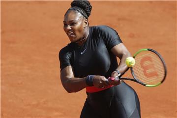 Serena Williams erreichte in Paris die zweite Runde. Foto: Michel Euler/AP