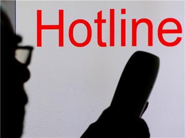 Servicewüste Deutschland? Sechs Minuten warten Anrufer bei Mobilfunk-Hotlines im Durchschnitt. Foto: Armin Weigel