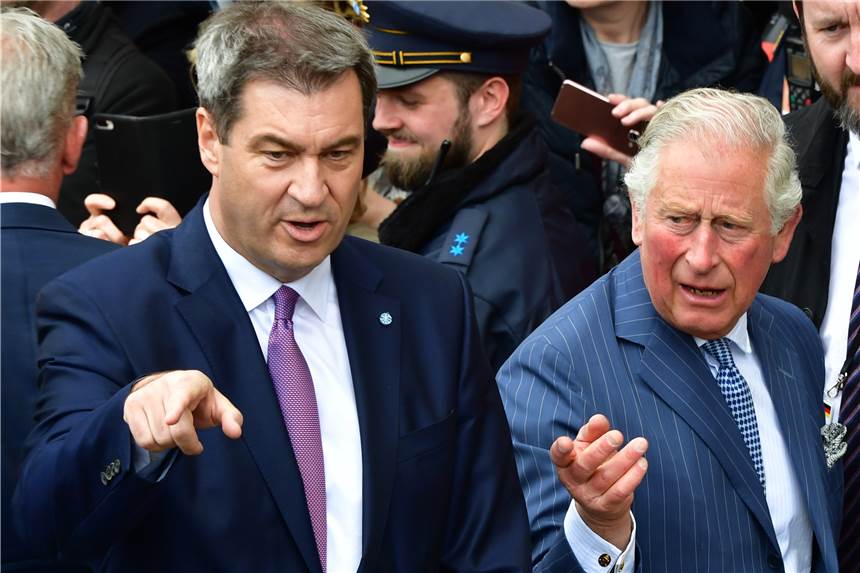 Deutsch? Nein danke! – Englische Schüler wenden sich ab „Servus": Prinz Charles zu Gast beim bayerischen Ministerpräsidenten Markus Söder (l).