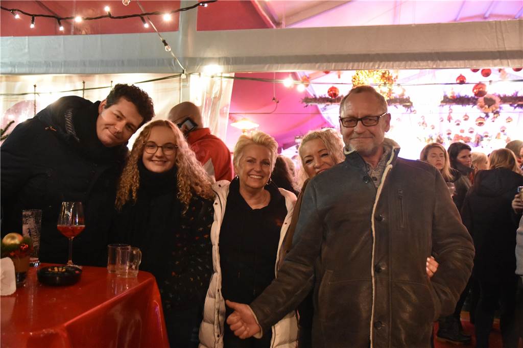 Seven Cent am 26.11.2022 auf der Bühne bei Ab ins Zelt Open Air