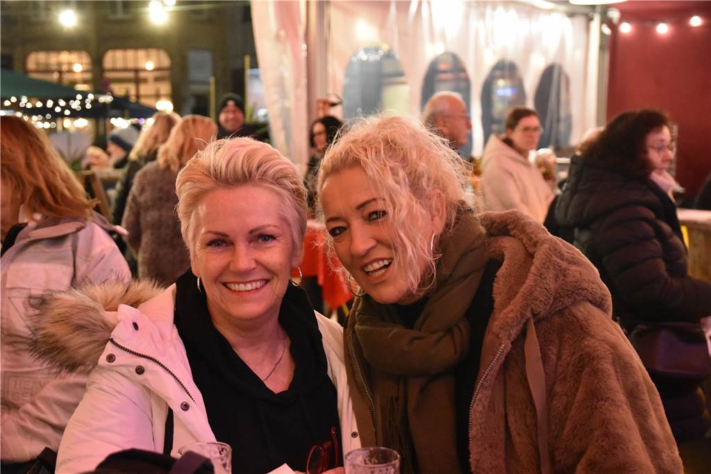 Seven Cent am 26.11.2022 auf der Bühne bei Ab ins Zelt Open Air