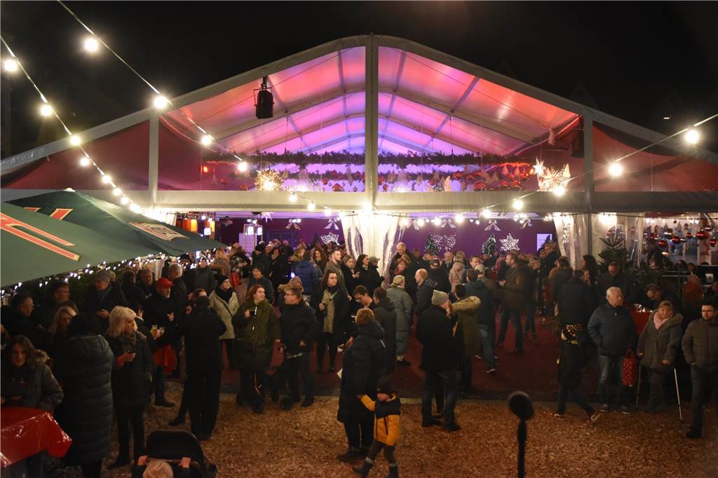 Seven Cent am 26.11.2022 auf der Bühne bei Ab ins Zelt Open Air