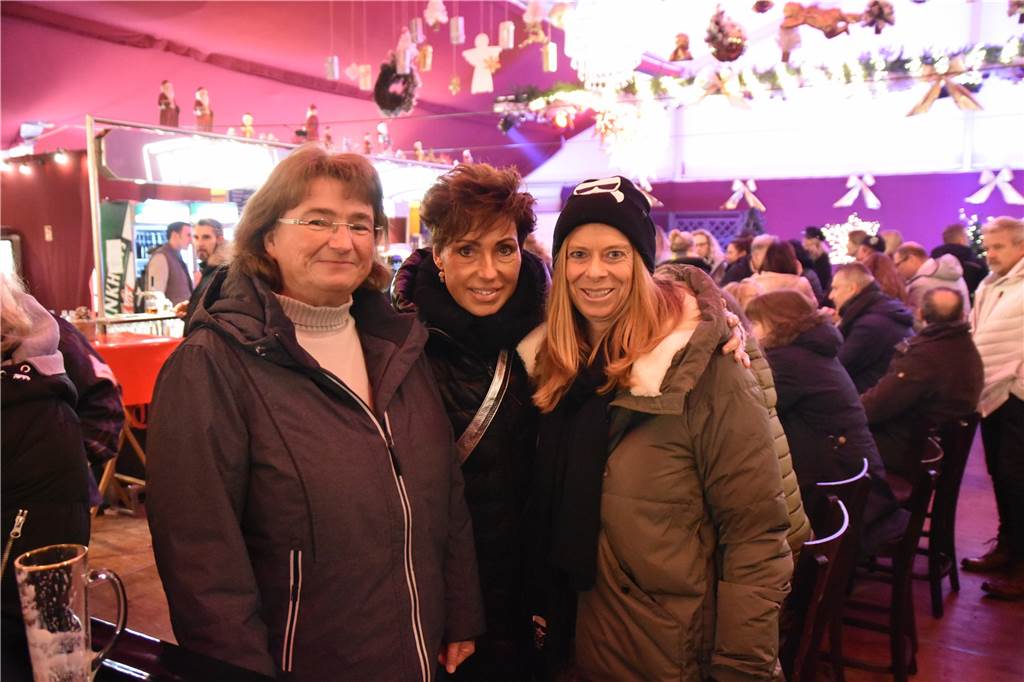 Seven Cent am 26.11.2022 auf der Bühne bei Ab ins Zelt Open Air