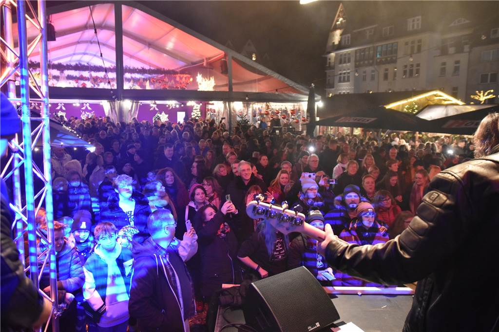 Seven Cent am 26.11.2022 auf der Bühne bei Ab ins Zelt Open Air