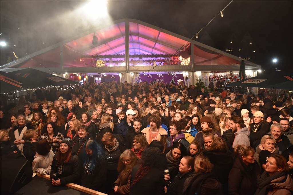 Seven Cent am 26.11.2022 auf der Bühne bei Ab ins Zelt Open Air