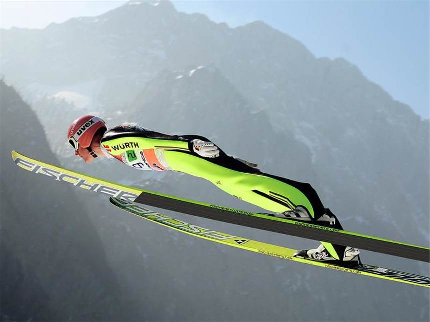 DSV-Springer Dritte beim Team-Weltcup in Planica Severin Freund flog in Planica mit dem DSV-Team auf den dritten Platz. Foto: Antonio Bat