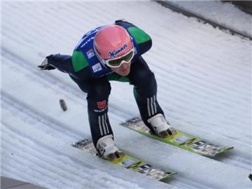 Severin Freund flog zu einem neuen deutschen Rekord. Foto: Patrick Seeger