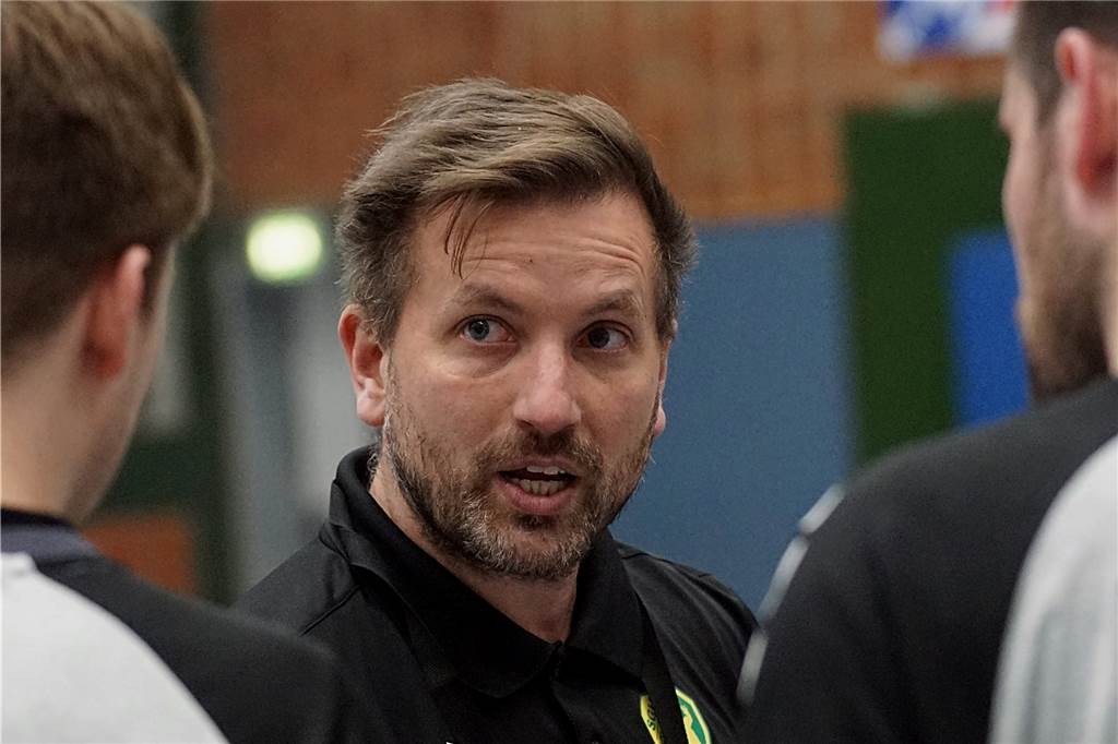 Kreispokal-Final-Four: Pascal Stennei trifft mit der SGH Unna Massen auf den Ex-Klub SuS Oberaden SGH-Coach Matthias Uhlenbrock war als Spieler Kapitän bei SuS Oberaden.