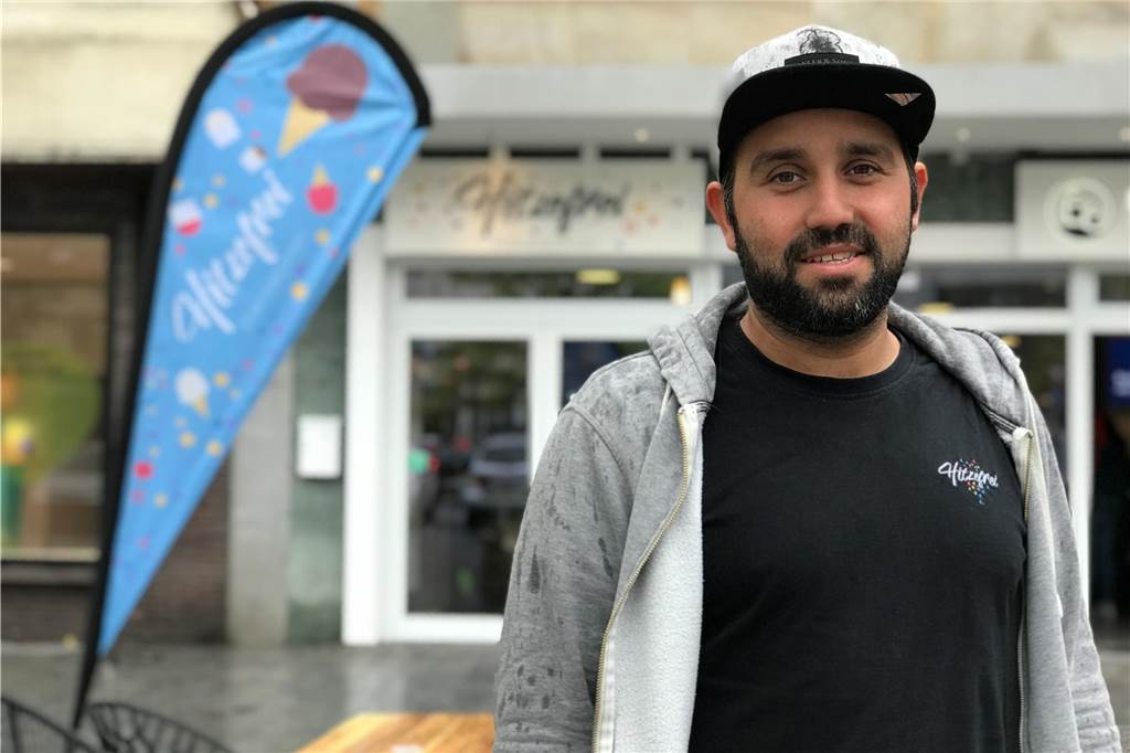 Extrablatt, 1910, Adriano und Co. am Markt: Wer gewinnt bei Google-Vergleich? Shabab Nouri von „Hitzefrei-Eiskreationen“
