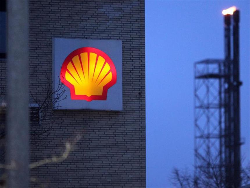 Shell hält an umstrittenem Öl-Projekt vor Alaska fest Shell muss kürzer treten und auf Investitionen verzichten. Foto: Bodo Marks/Archiv