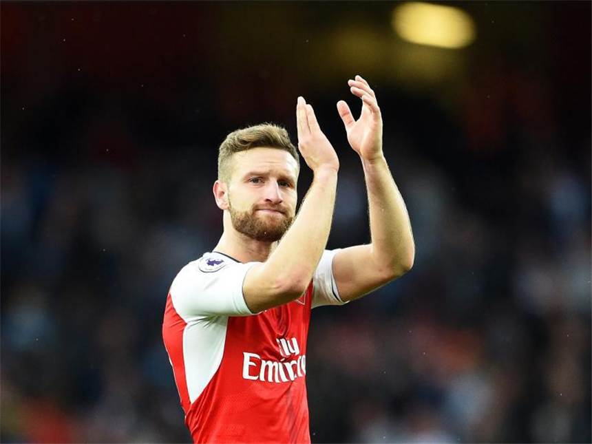 Auf Mustafi kommt es an: Arsenals letzte Chance Shkodran Mustafi trifft mit dem FC Arsenal im Topspiel auf Chelsea. Foto: Facundo Arrizabalaga