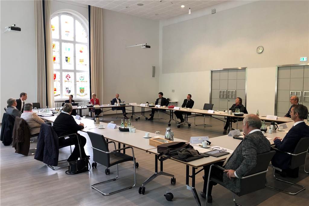 Sich gemeinsam für die Zukunft aufstellen – darum ging es bei dem "Corona-Forum" in der Bezirksregierung Münster.