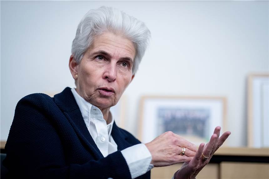 Sieben Abgeordnete der Ampel-Koalition, darunter auch Verteidigungs-Expertin Marie-Agnes Zimmermann (FDP), haben einen ersten Gesetzentwurf für die Einführung einer allgemeinen Corona-Impfpflicht angekündigt.